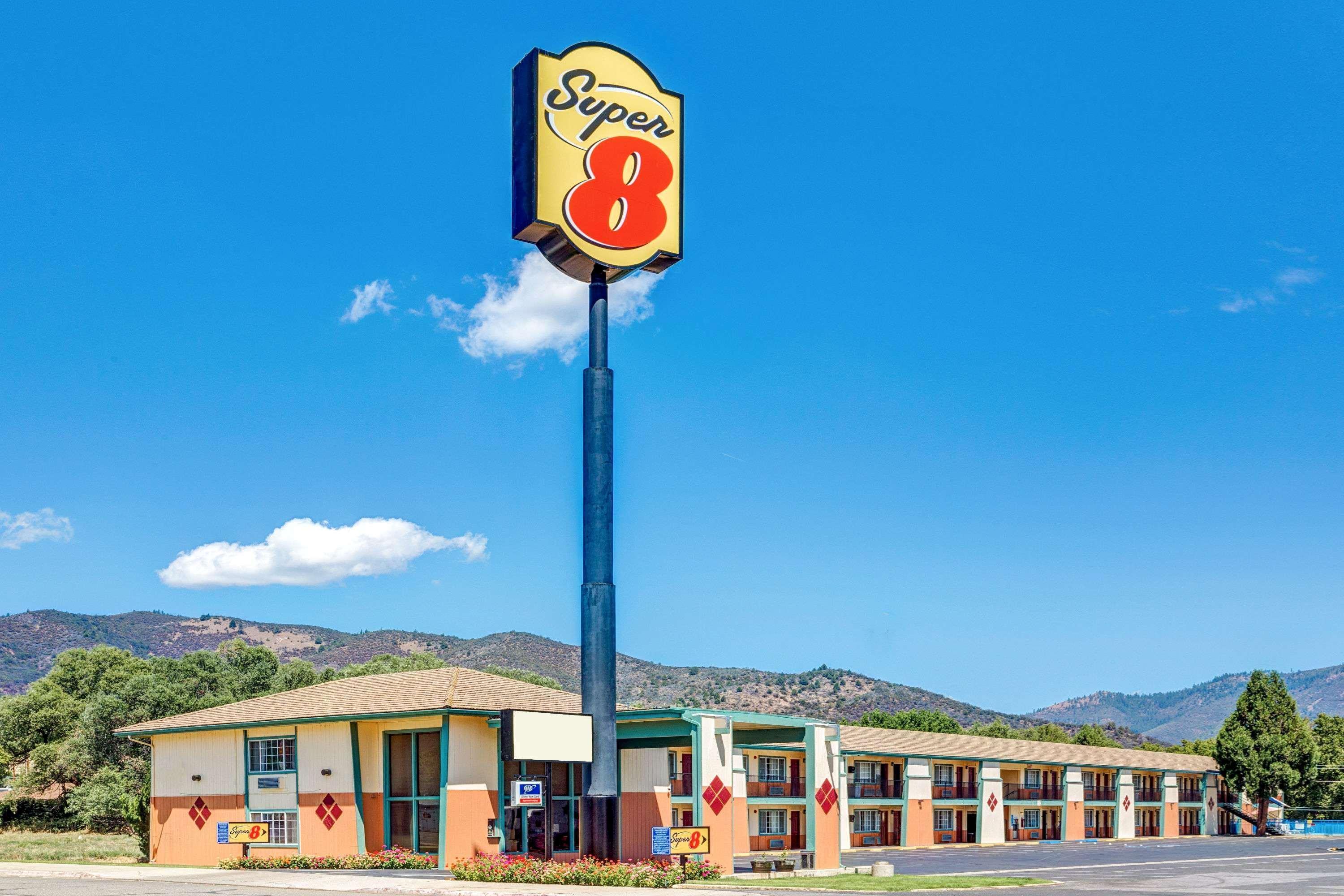 Super 8 By Wyndham Yreka Hotel Exterior foto